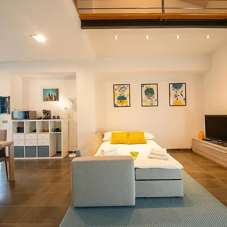 Chico's House - Visit Abruzzo - 5 Minutes From 펜션 술모나